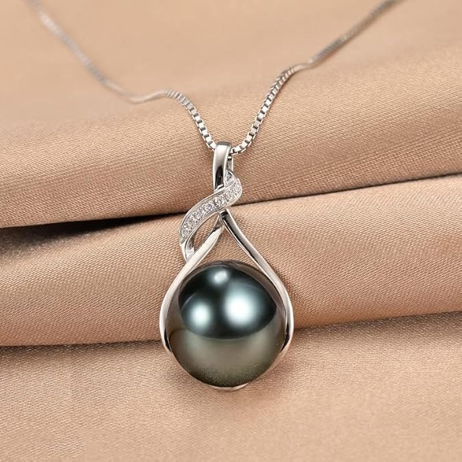Black-Pearl-Necklace